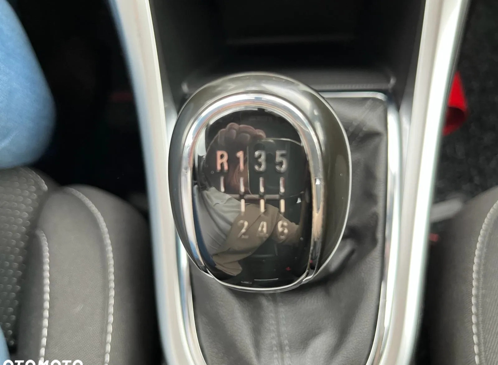 Opel Astra cena 37900 przebieg: 210000, rok produkcji 2013 z Dobre Miasto małe 154